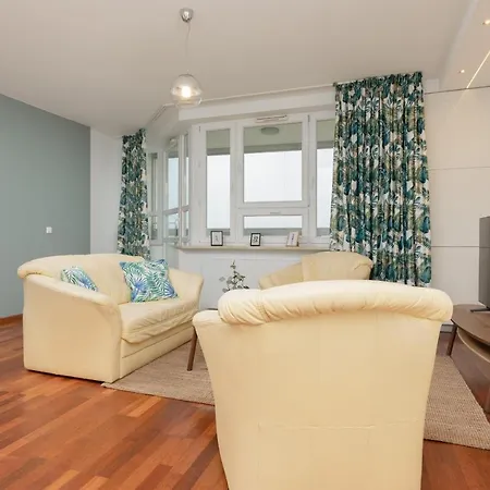 Slominskiego By Renters Apartman Varsó