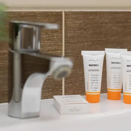 Slominskiego By Renters Διαμέρισμα *